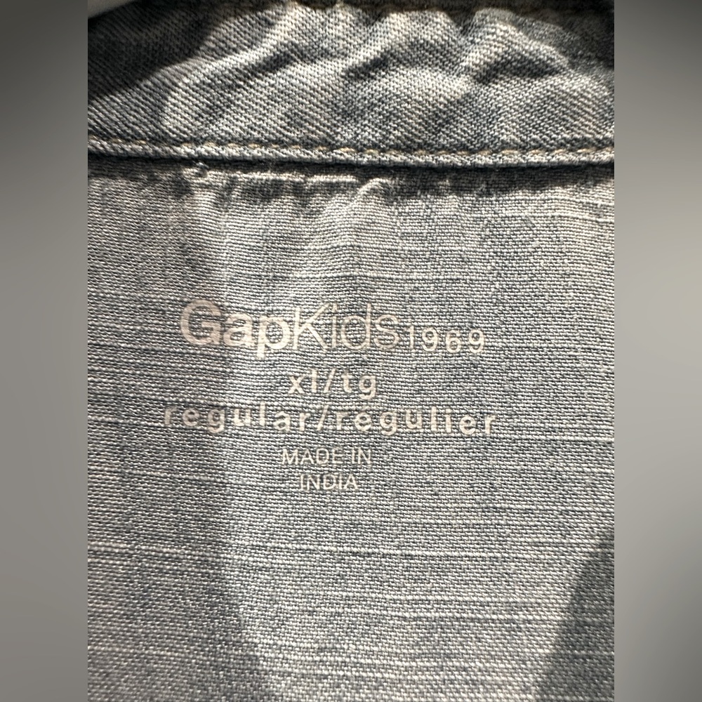 Gap Denim Look Ruffled Blouse - Picture 3 of 3